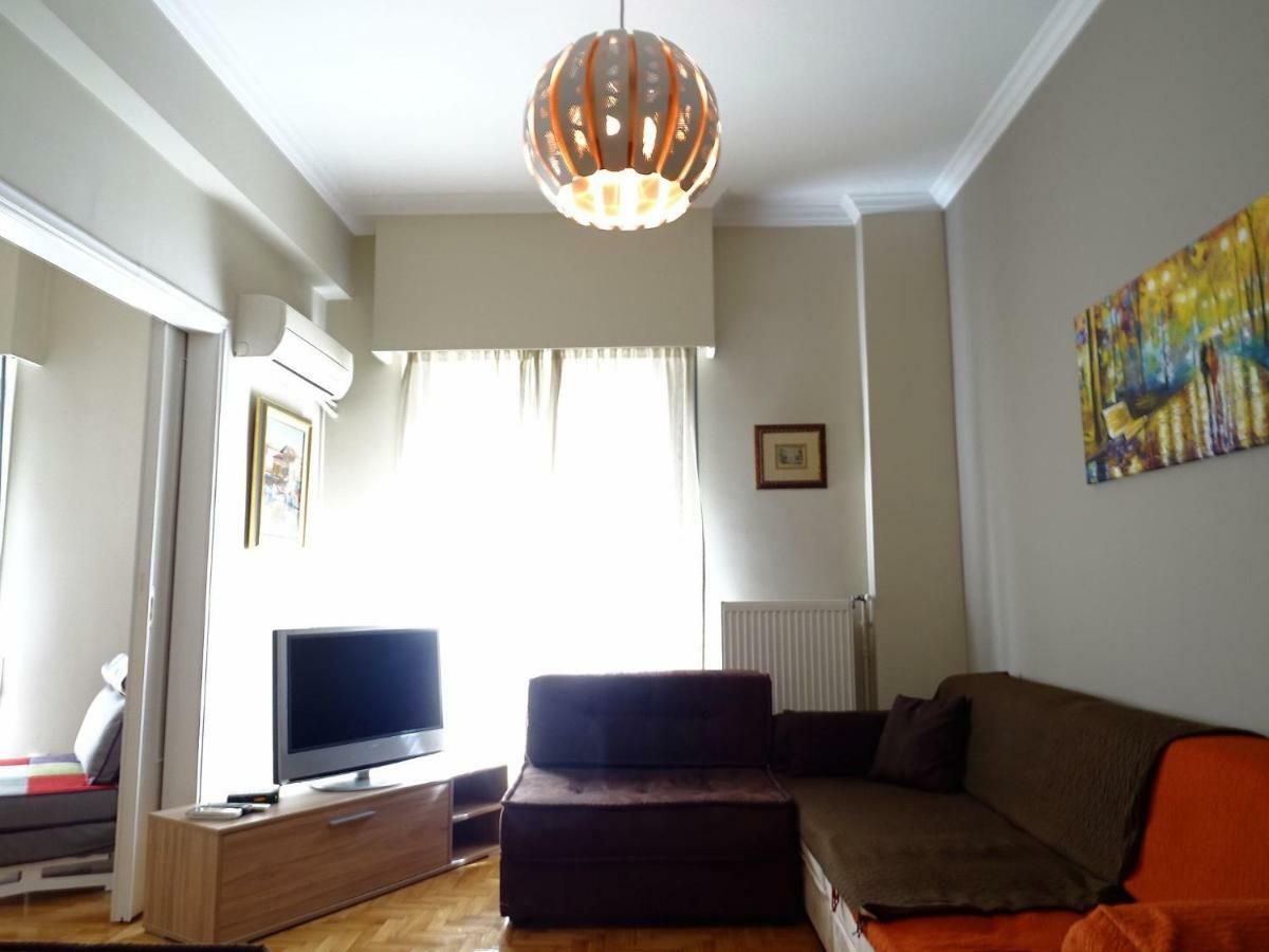 Chic Central Apartment In Evangelismos Metro Station Athens Exterior photo